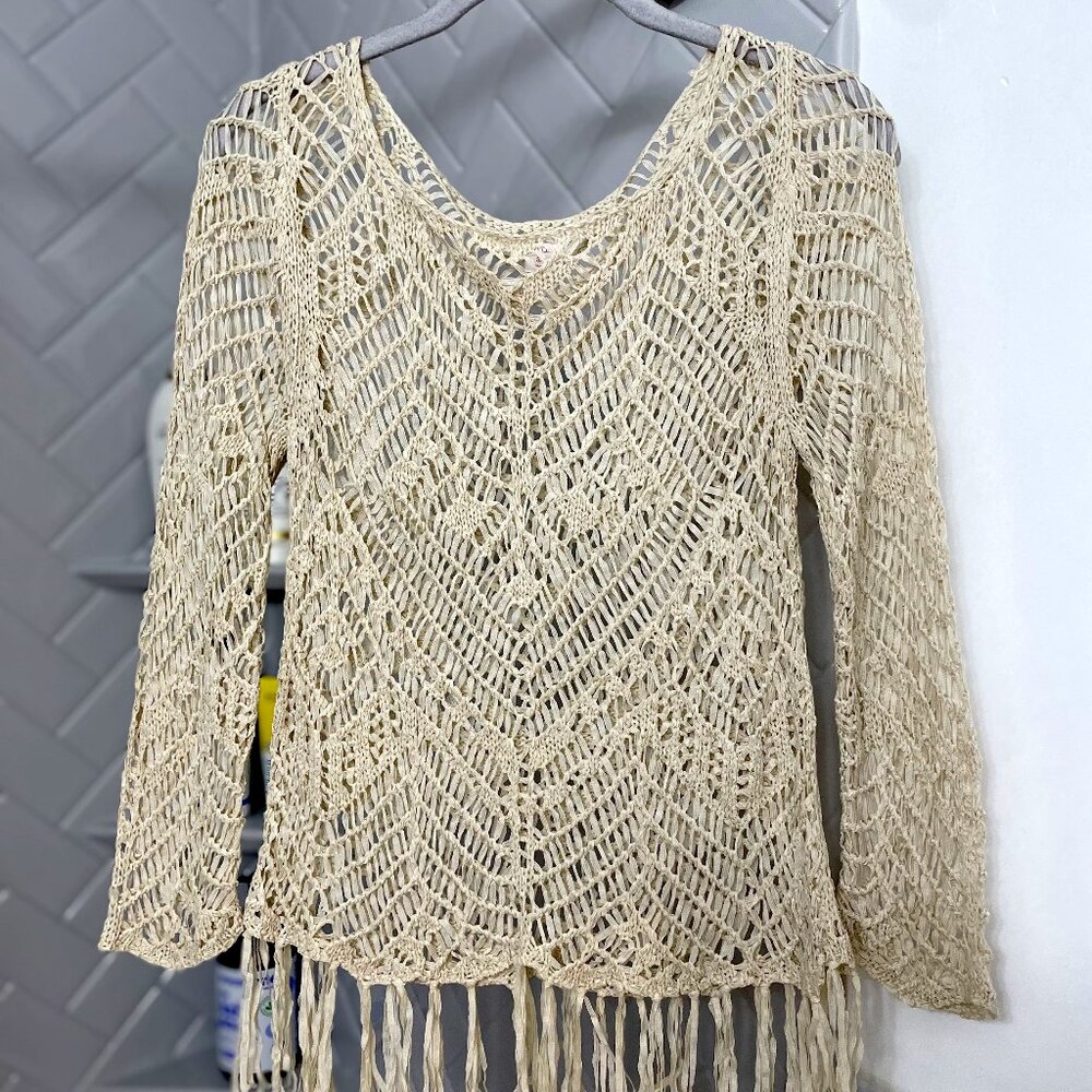 Women Small Crochet Fringe Boho Long-sleeve Top